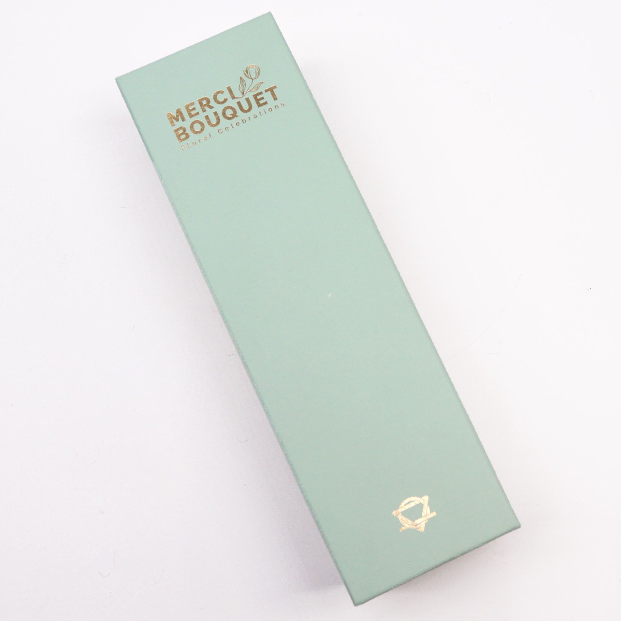 Pure Elegance — White & Ivory Soap Flower Box3